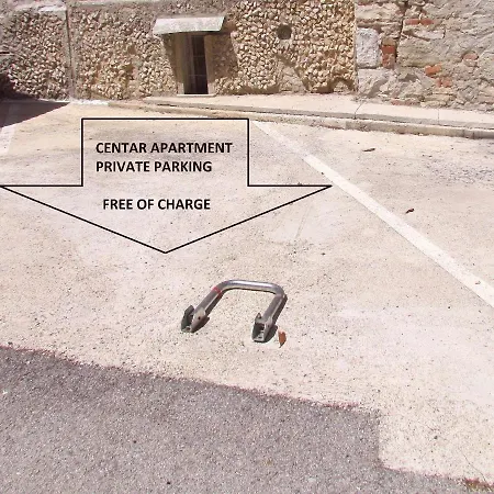 Centar Apartment With Parking